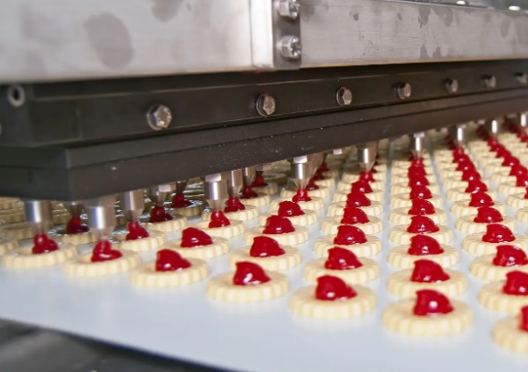 Jak wybrać odpowiednią maszynę cukierniczą do produkcji nadziewanych ciastek?