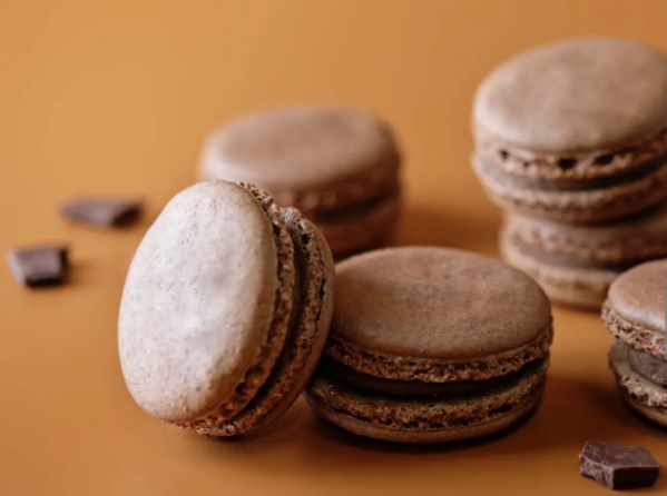 Jak dobrać maszynę cukierniczą do rodzaju nadzienia i typu ciasta?